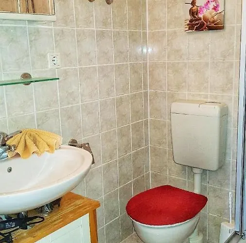 Triftanfang 아파트